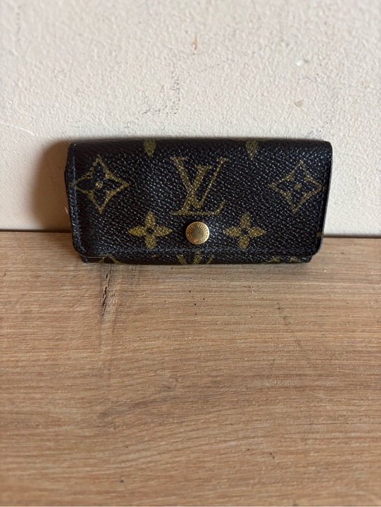 Louis Vuitton Accessories - Authentic Louis Vuitton monogram key holder